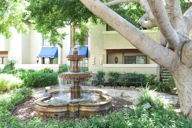 Building Photo - 7557 N Dreamy Draw Dr