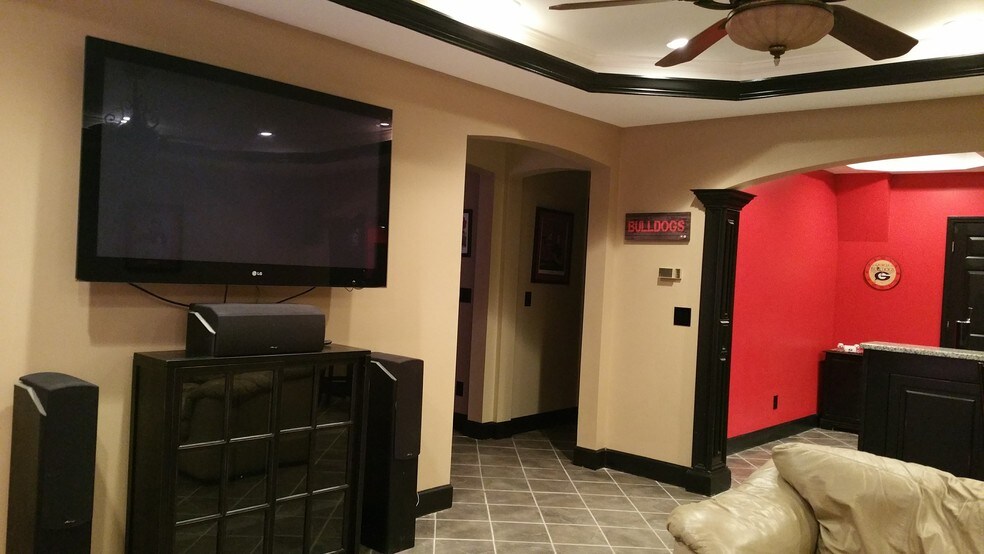 family room - 1410 Lamont Cir