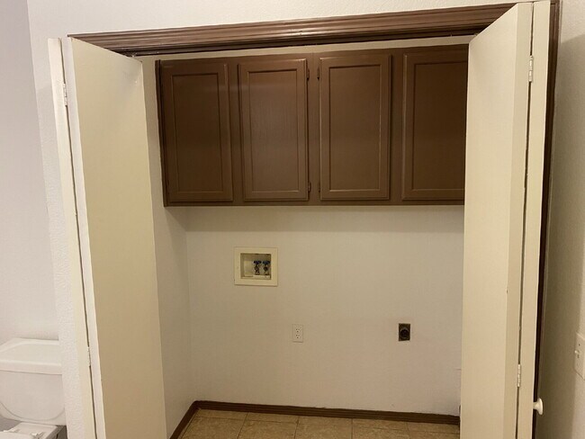 Building Photo - 3128 Jerri Ln