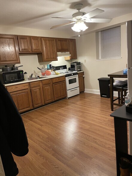 Kitchen - 53 Vernon Street