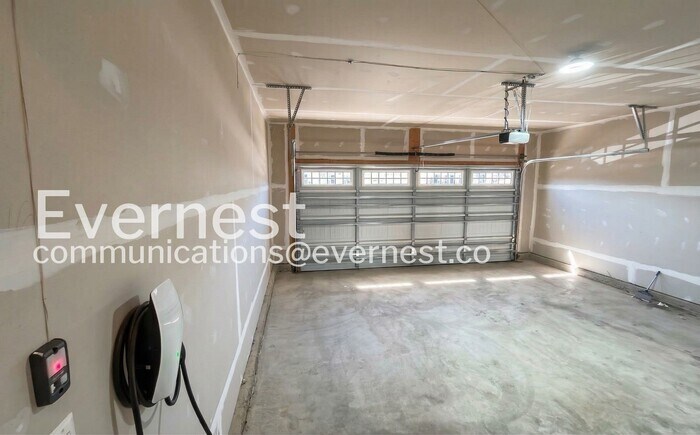 Building Photo - 18393 Signature Wy