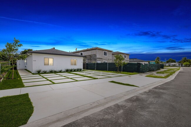 Primary Photo - Quail Roost Duplex