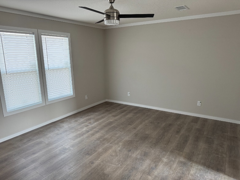 Building Photo - 262 Patriot Ln