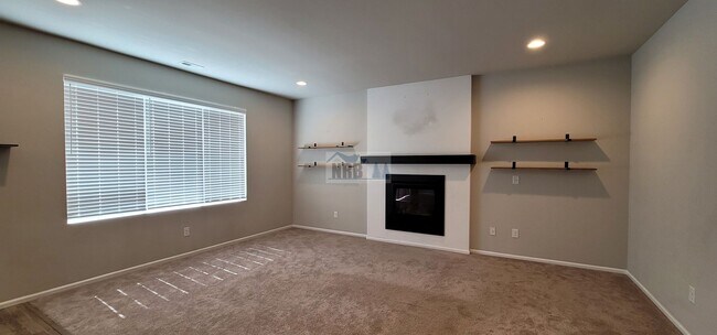 Building Photo - Stunning 3 bd House in Lacey!