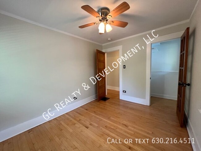 Building Photo - ***FULLY UPDATED / RIVER FOREST LOCATION /...