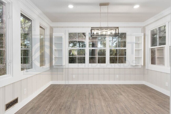 Building Photo - 2903 Trenholm Rd