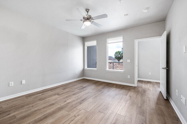 Building Photo - 505 Jackson Hill St