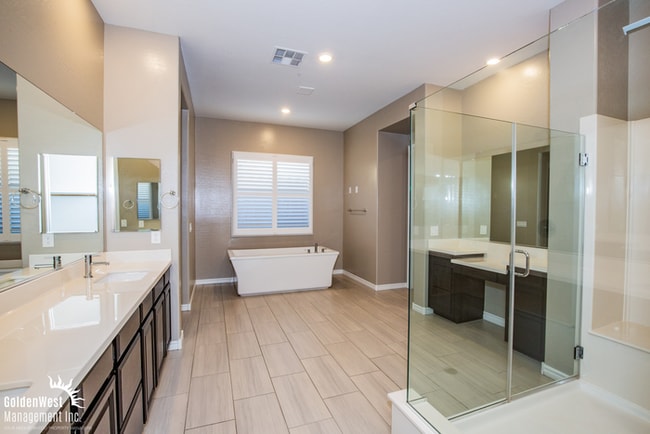 Building Photo - Welcome to this impressive single-story 4Bdm 3.5Ba residence located in a desirable Northwest Las...