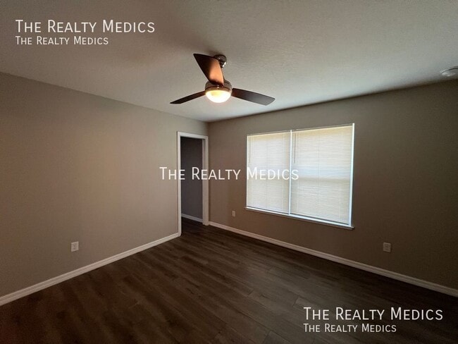 Building Photo - 461 Malauka Loop