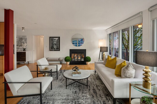 Building Photo - 1000 Union St