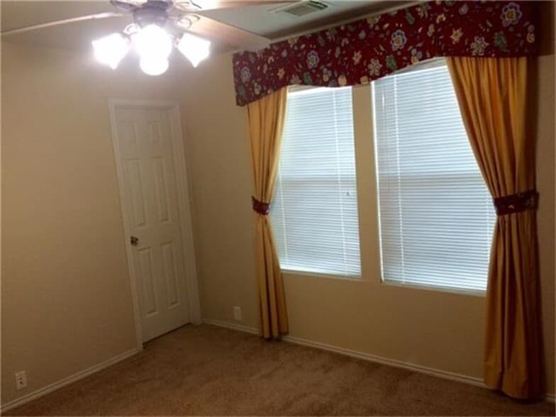 Master Bed Room - 2810 Legends Crest Drive