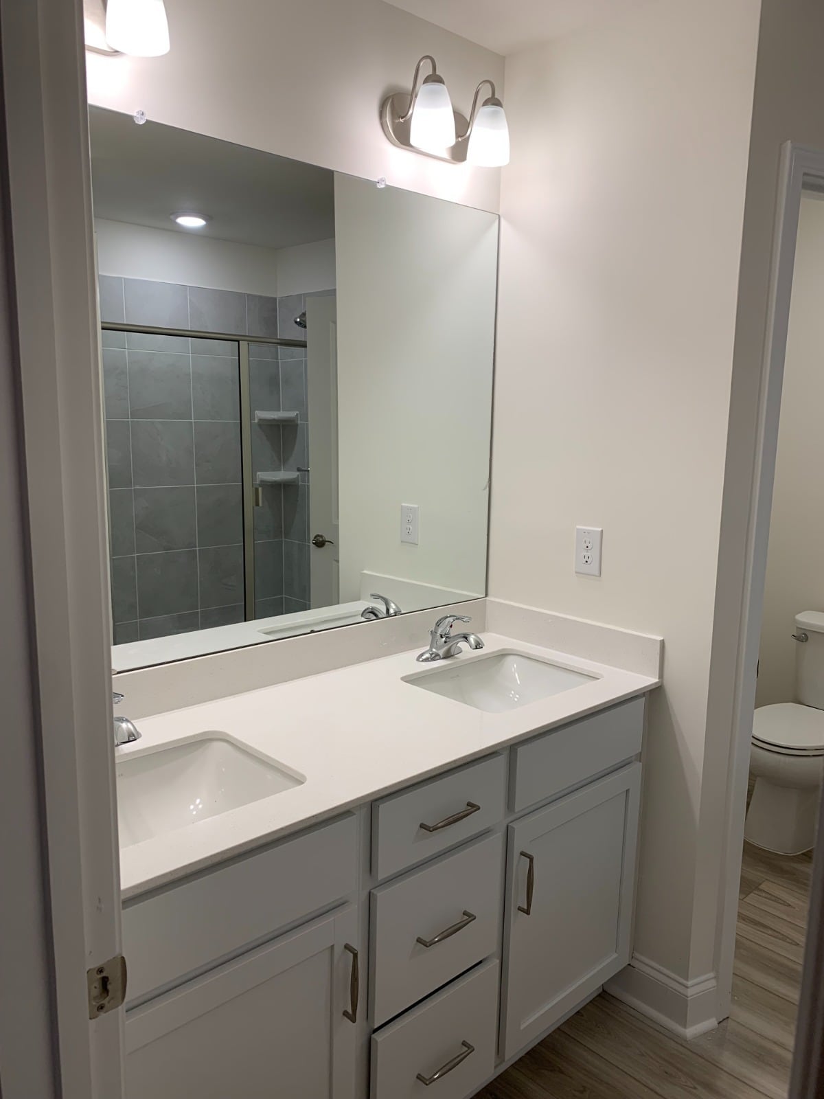 Master Bath Room - 2004 Solana Woods Dr