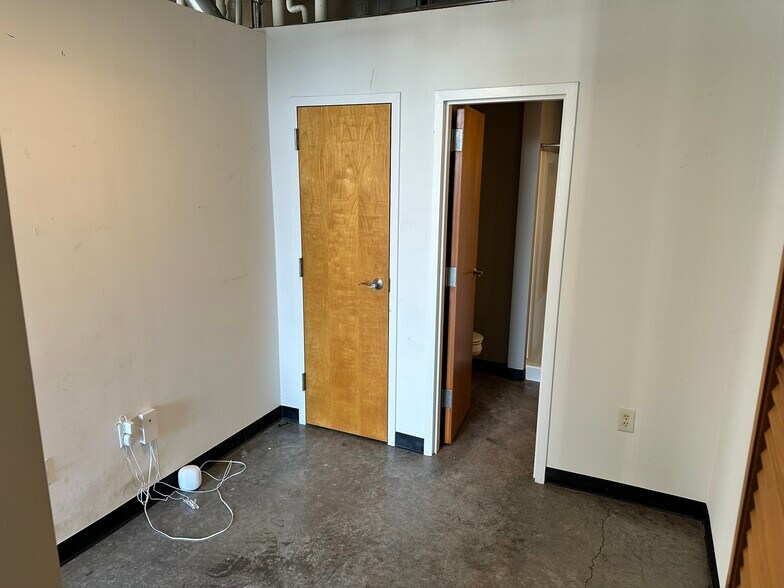 Building Photo - 5200 Peachtree Rd