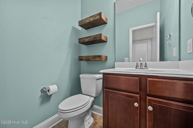 Building Photo - 300 Onyx Ct