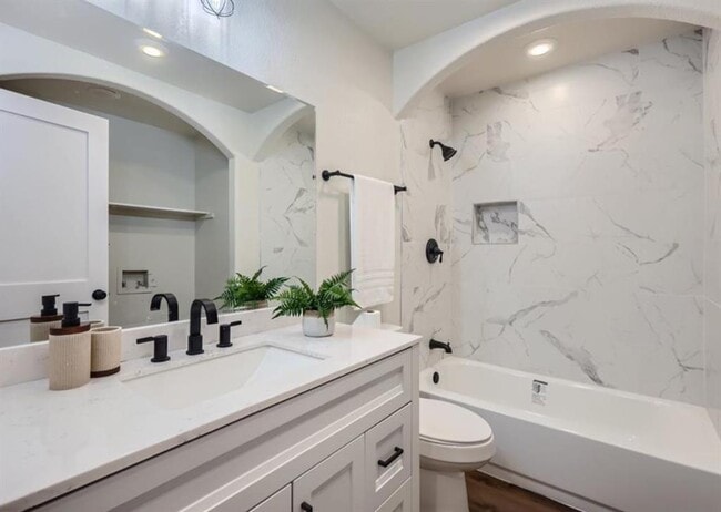 Building Photo - 4704 Blue Meadow Dr