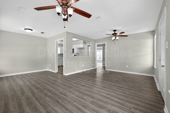 Building Photo - 709 S 7th St