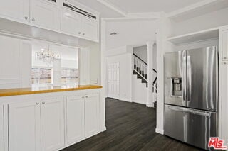 Building Photo - 850 N Poinsettia Pl