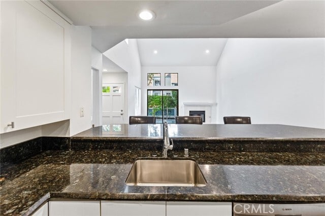 Building Photo - 67 Greenmoor