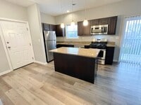 Building Photo - 811 E Main St