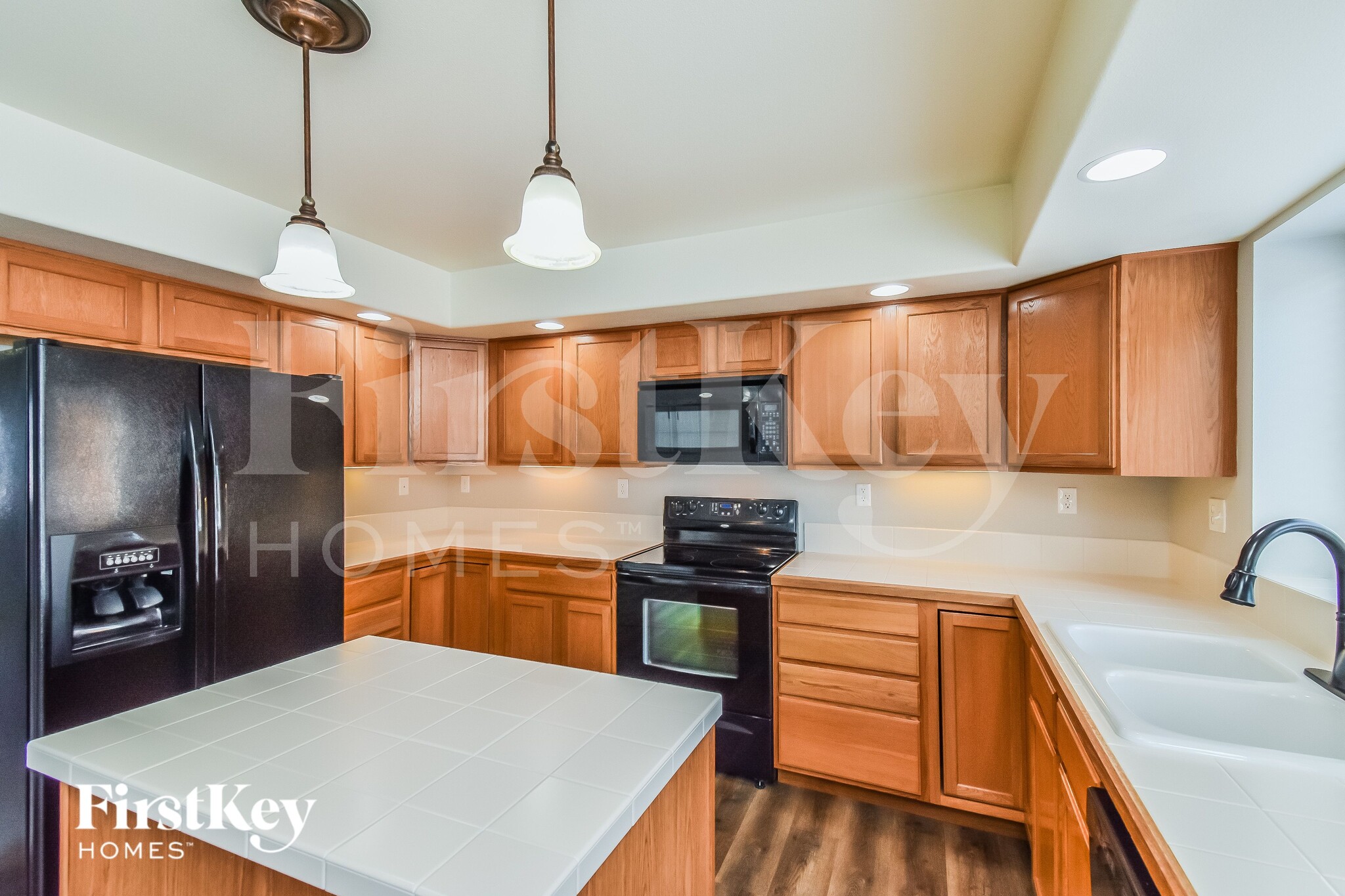 Building Photo - 1749 Dewhirst Dr