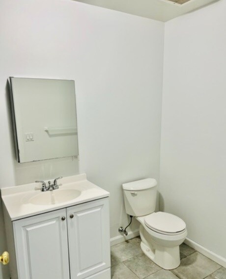 Building Photo - 48 Davis Ave