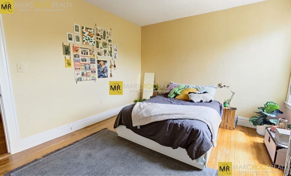 Building Photo - 59A Strathmore Rd