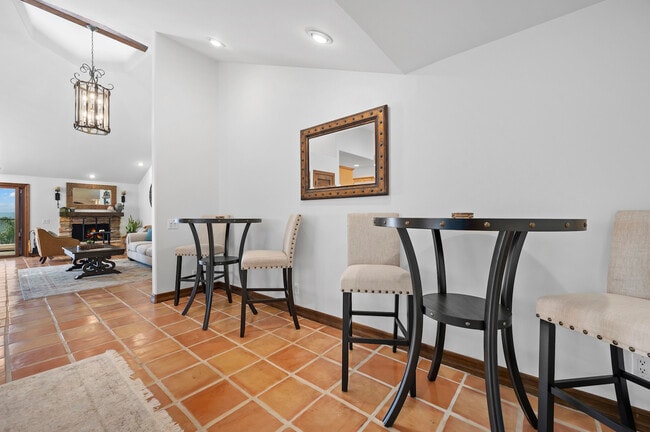 Building Photo - 307 Calle Dorado