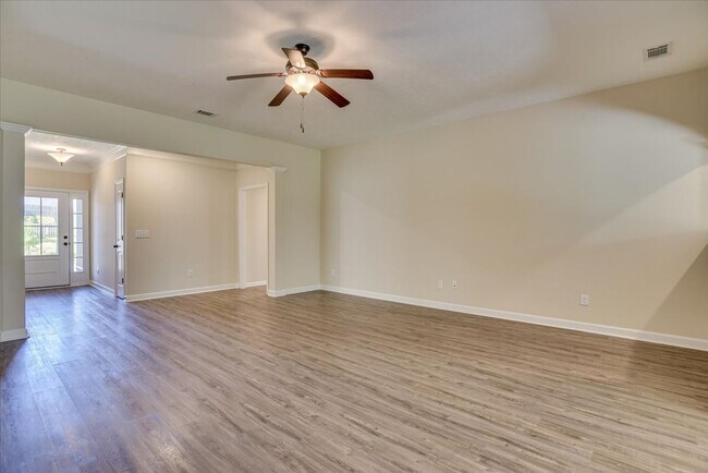 Building Photo - 5286 Copse Dr