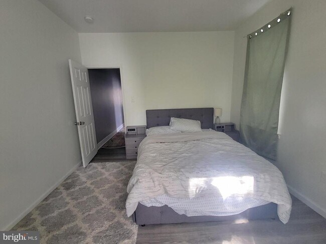 Building Photo - 5418 Baltimore Ave