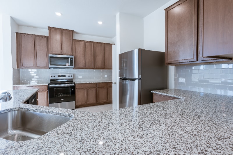 Building Photo - 1400 Carriageway Dr