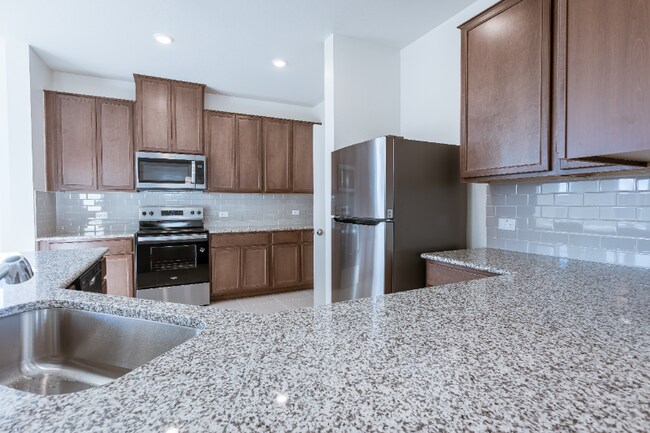 Building Photo - 1400 Carriageway Dr