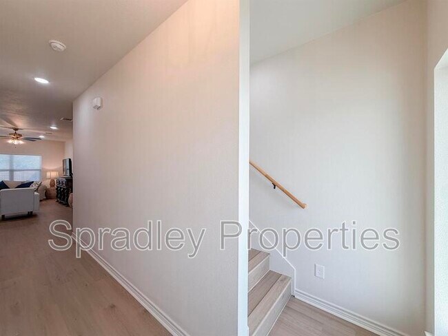 Building Photo - 1404 Rita Blanca Ct