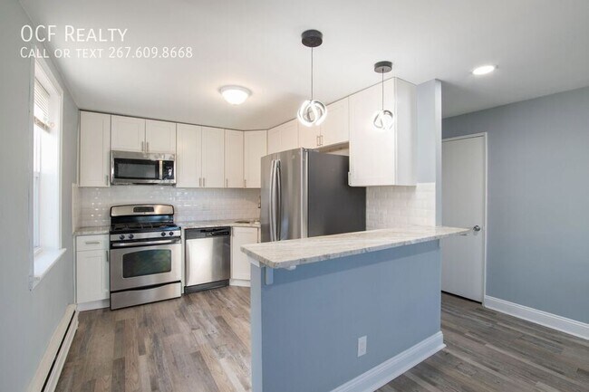 Building Photo - 5905 Houghton St