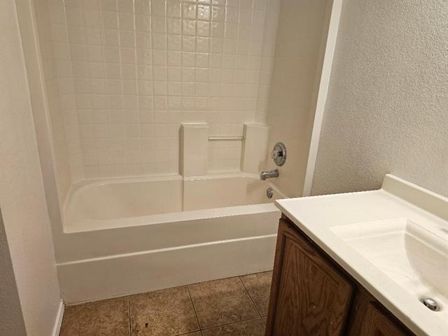 Building Photo - 2705 Cedar Crest Dr