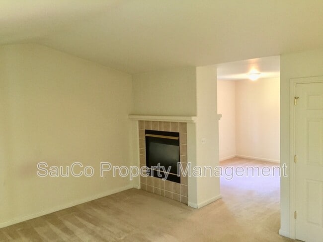 Building Photo - 1861 SE 47th Ave