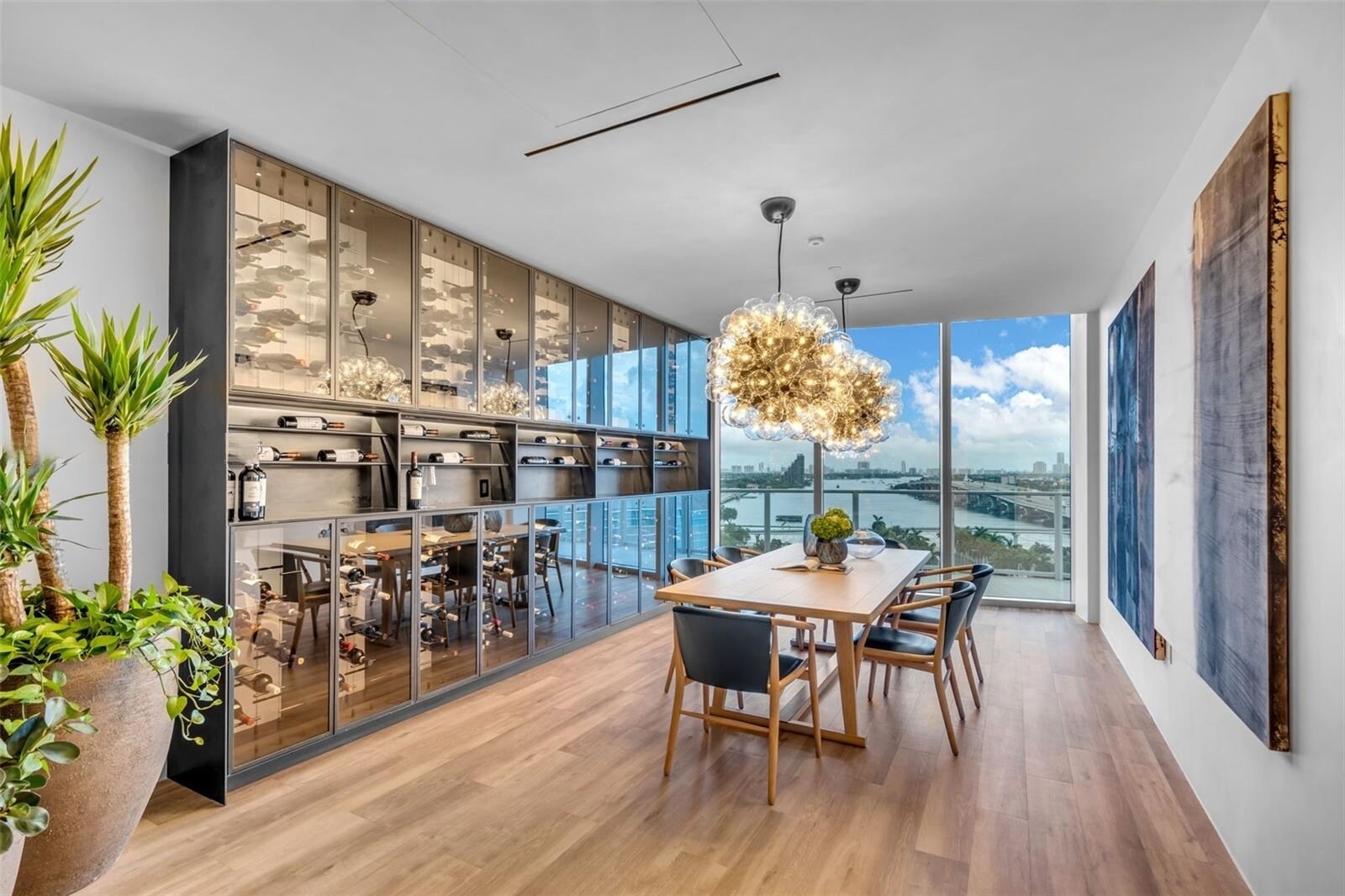 Building Photo - 1400 Biscayne Blvd