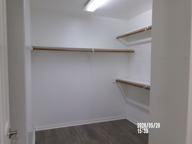 Building Photo - VILLAGES OF BRIMHALL