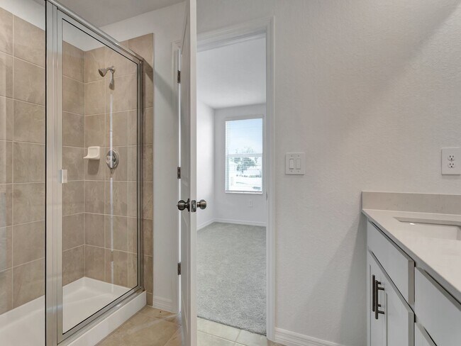 Building Photo - Brand-New 3BR/2.5BA Townhouse for Rent in Lakewood Ranch — $2,300/Month, Internet & Lawn Care Inc...
