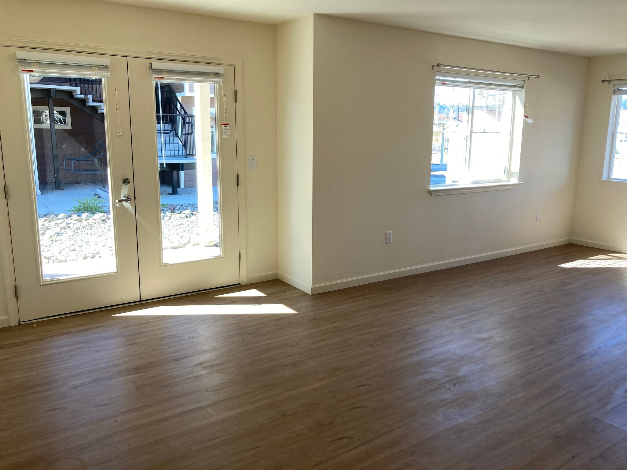 Building Photo - 2052 Smith Ln