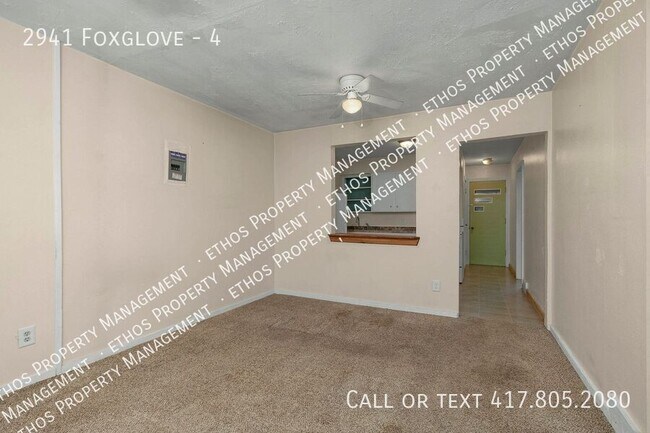 Building Photo - 2941 Foxglove-4