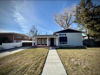 Building Photo - 1305 Valentine St