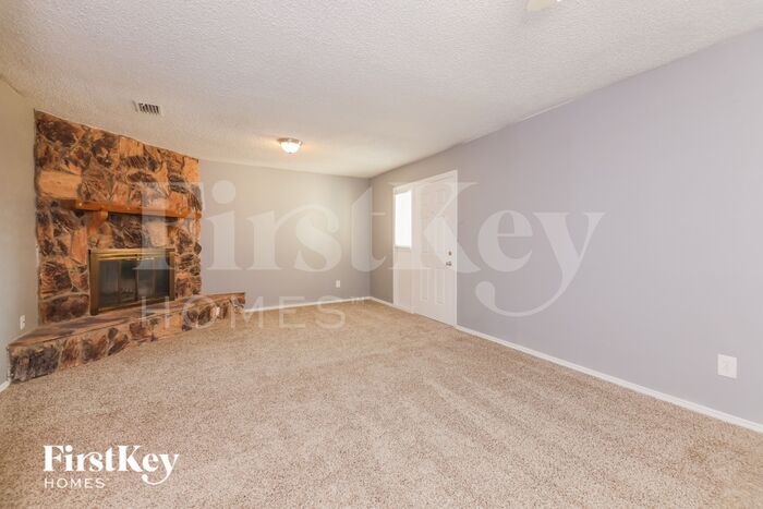 Building Photo - 2026 Aspen Ln