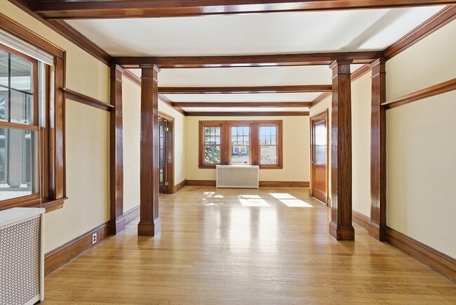 Building Photo - 7 Clyde Rd