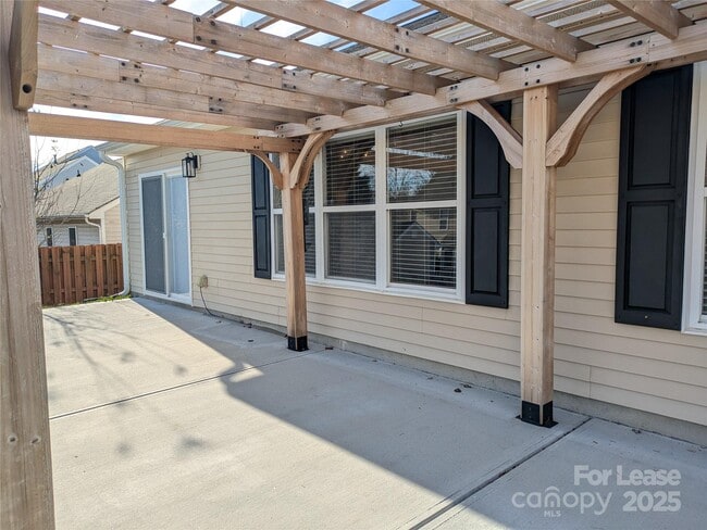 Building Photo - 134 Nevis Ln