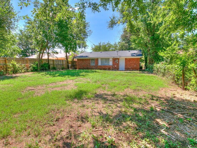 Building Photo - 249 NW 82nd St