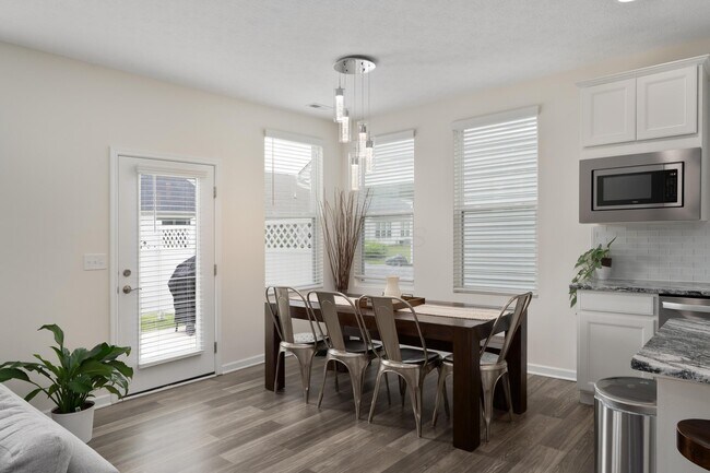 Building Photo - 6724 Cat Singer Cir