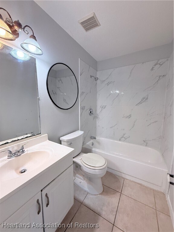 Building Photo - 3001 Villa Rd