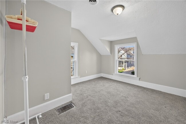 Building Photo - 1566 Winchester Ave