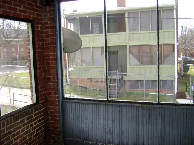 Building Photo - NELSON