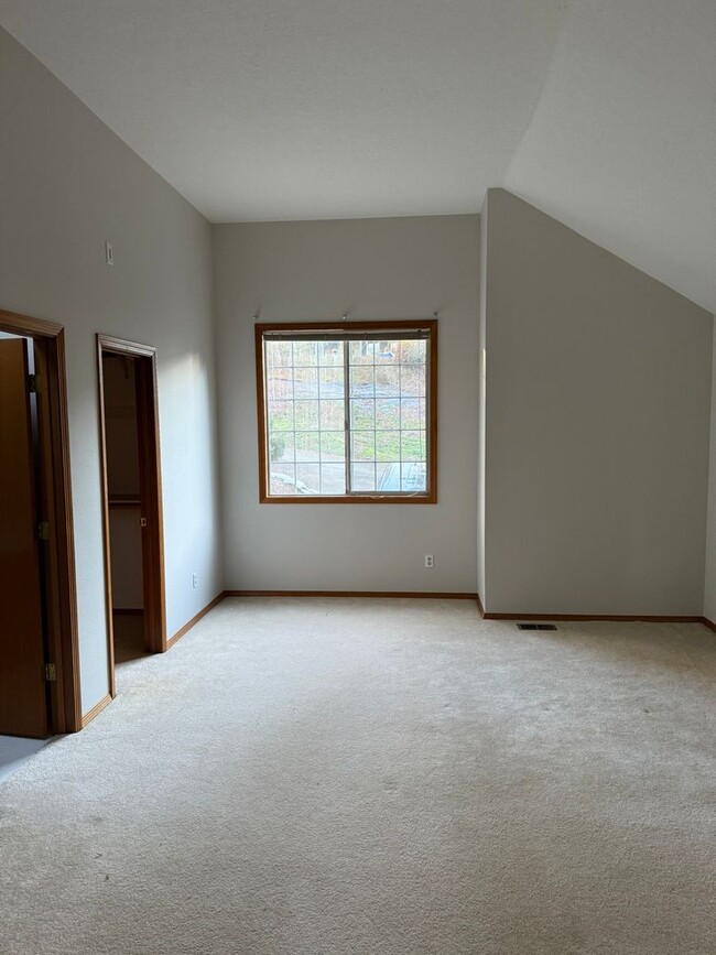 Building Photo - 5307 SW Brugger St